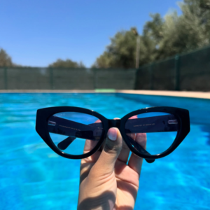 Lunettes de soleil noires œil de chat